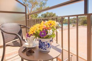 hotel playa mondrago