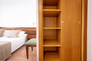 hotel playa mondrago