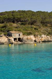 hotel playa mondrago