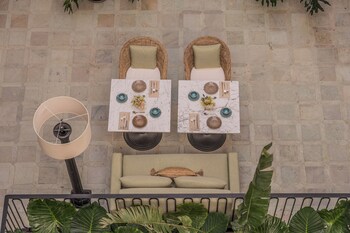 Hotel-Img