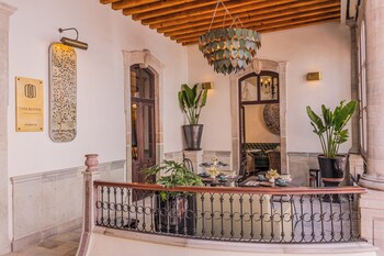 Hotel-Img