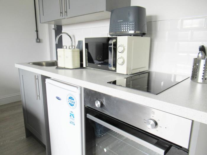 queen street apartments