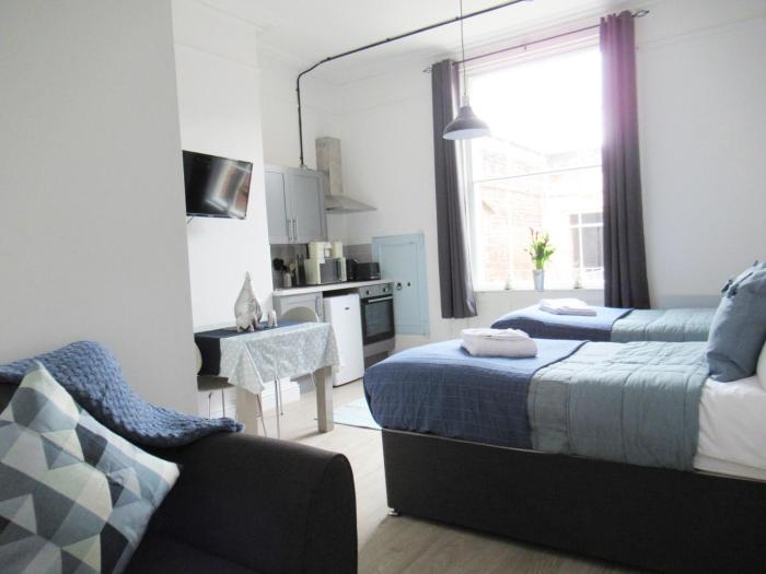 queen street apartments