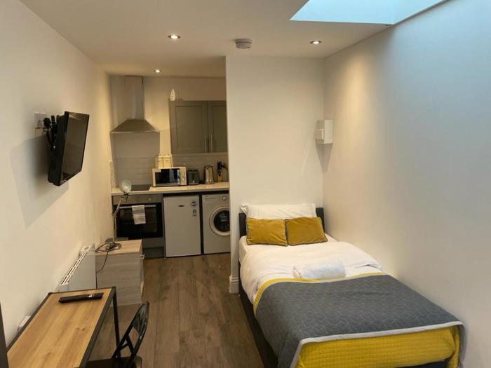 queen street apartments