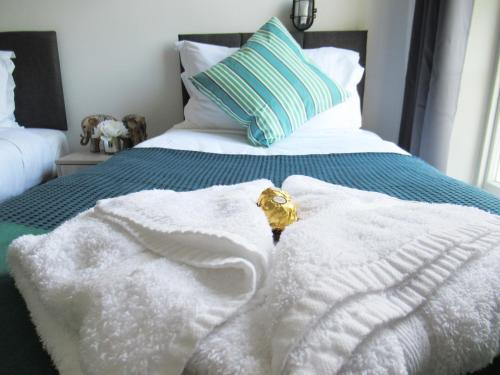 queen street apartments