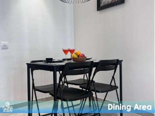 1br mumbai theme apartment in powai by florastays