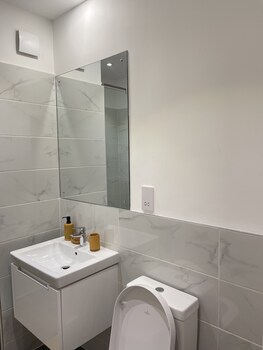 the lennox apartment