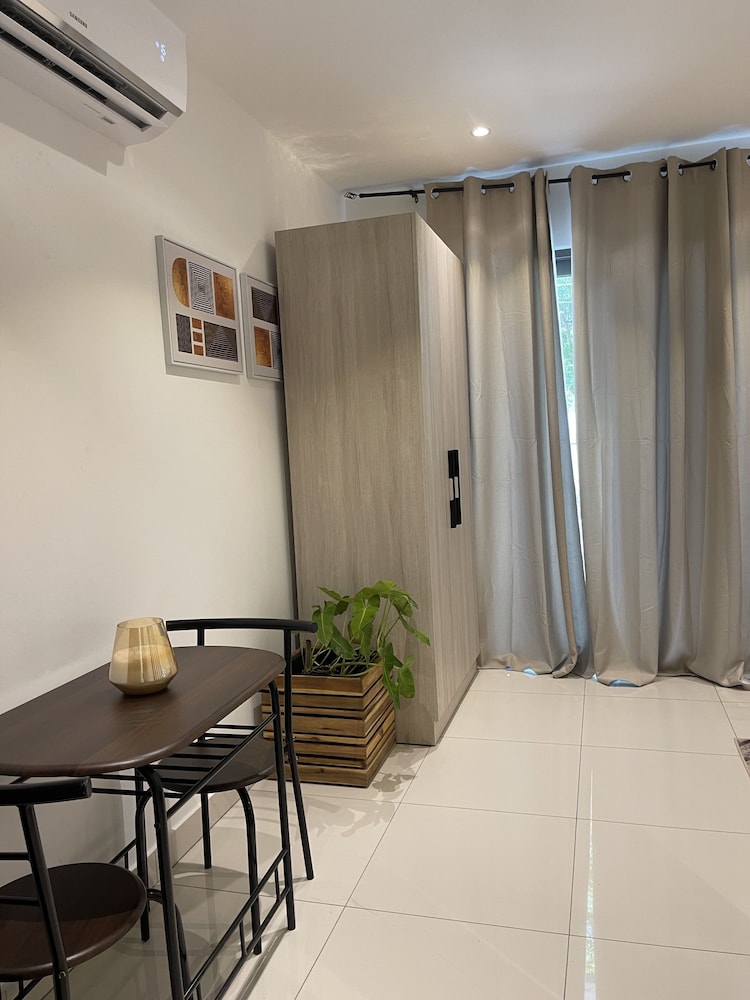 the lennox apartment