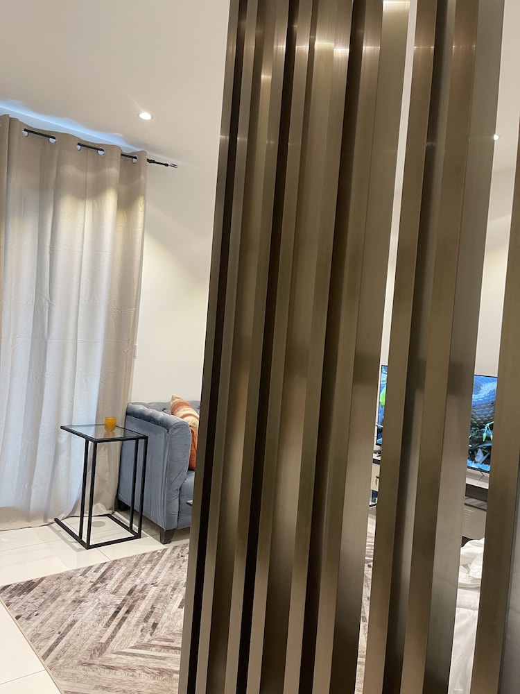 the lennox apartment