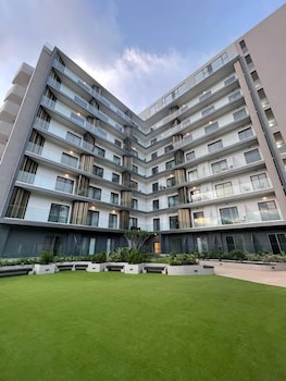 the lennox apartment