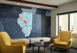 holiday inn express hotel and suites peru lasalle area