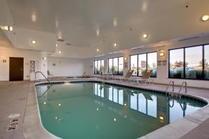 Holiday Inn Express Hotel And Suites Peru - Lasalle Area,Illinois>>Hoffman Estates,3 star