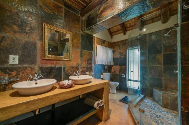 karongwe portfolio shiduli private game lodge