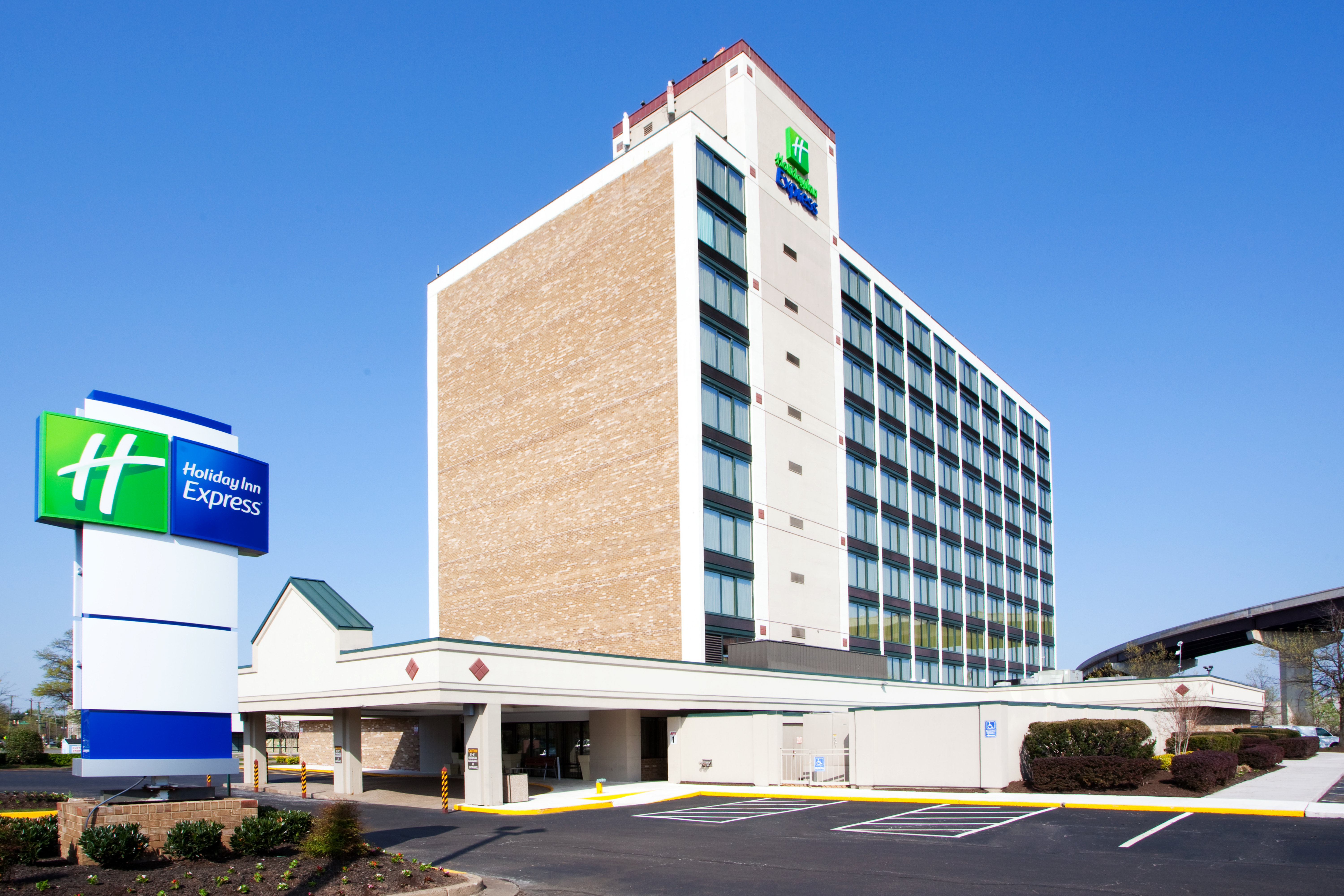 holiday inn express washington dc sw springfield by ihg