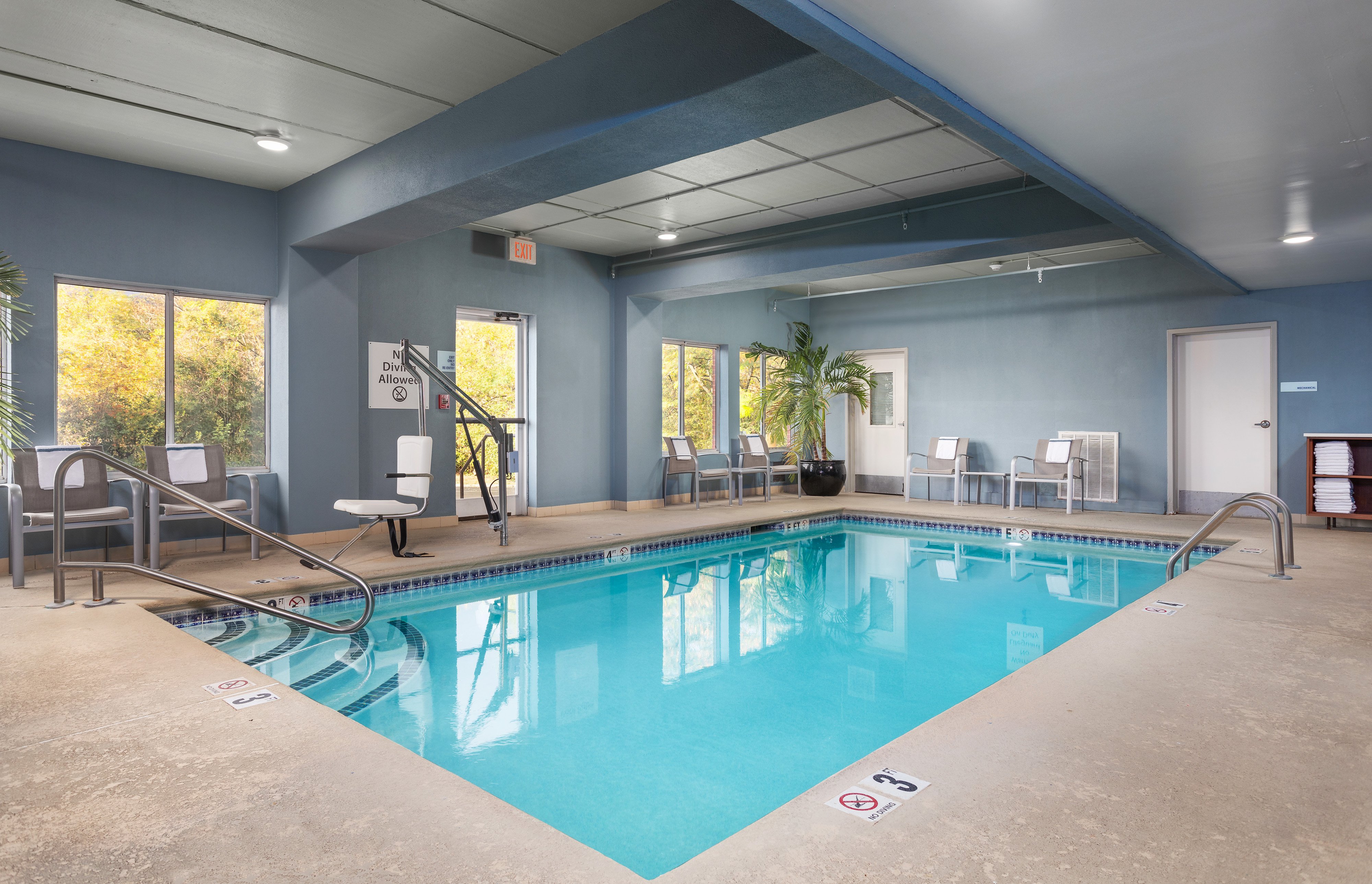 holiday inn express hotel and suites chattanooga lookout mtn by ihg