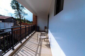 maya boutique and residences