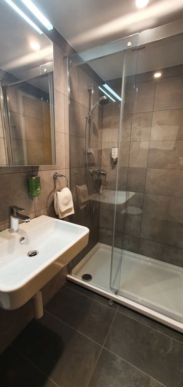 The Aarburg,Interlaken>>Bern,2 star