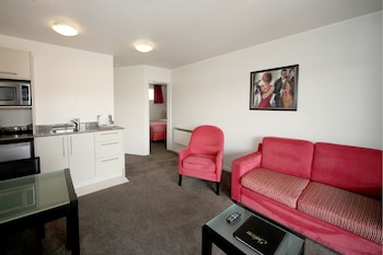 salerno motel apartments
