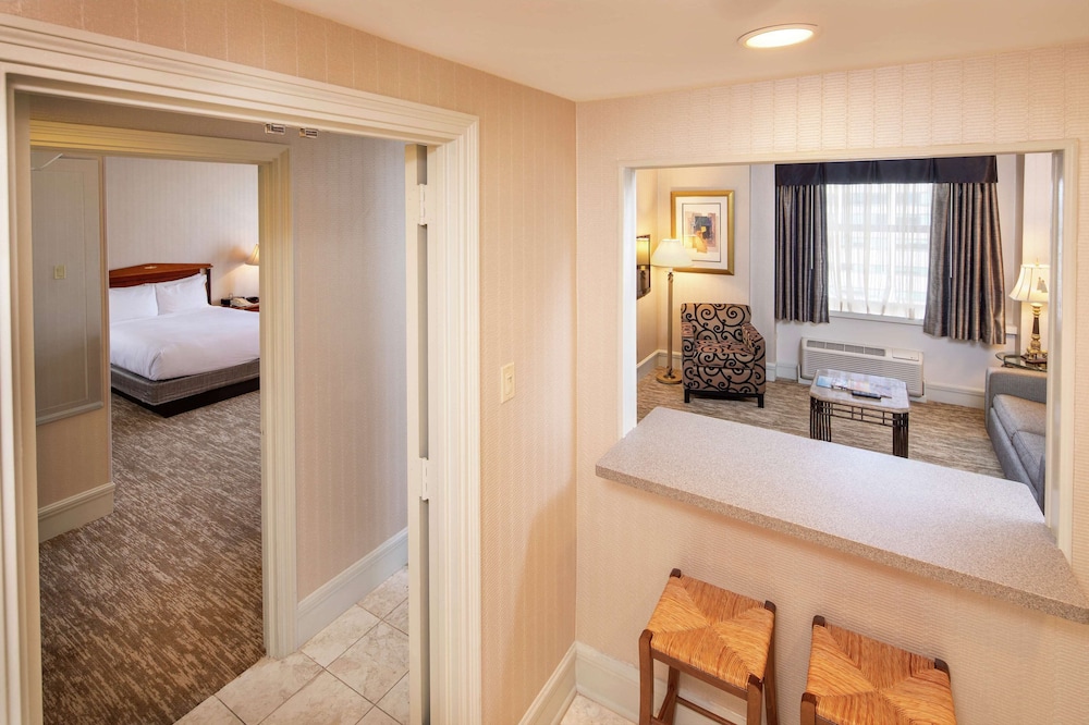 hilton cincinnati netherland plaza