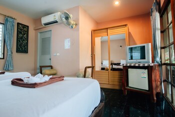 noble night guesthouse kanchanaburi