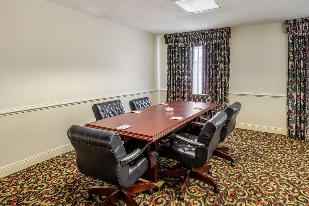 clarion inn and suites central clearwater beach