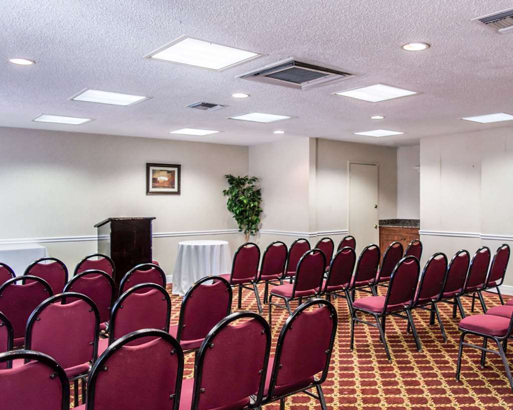 clarion inn and suites central clearwater beach
