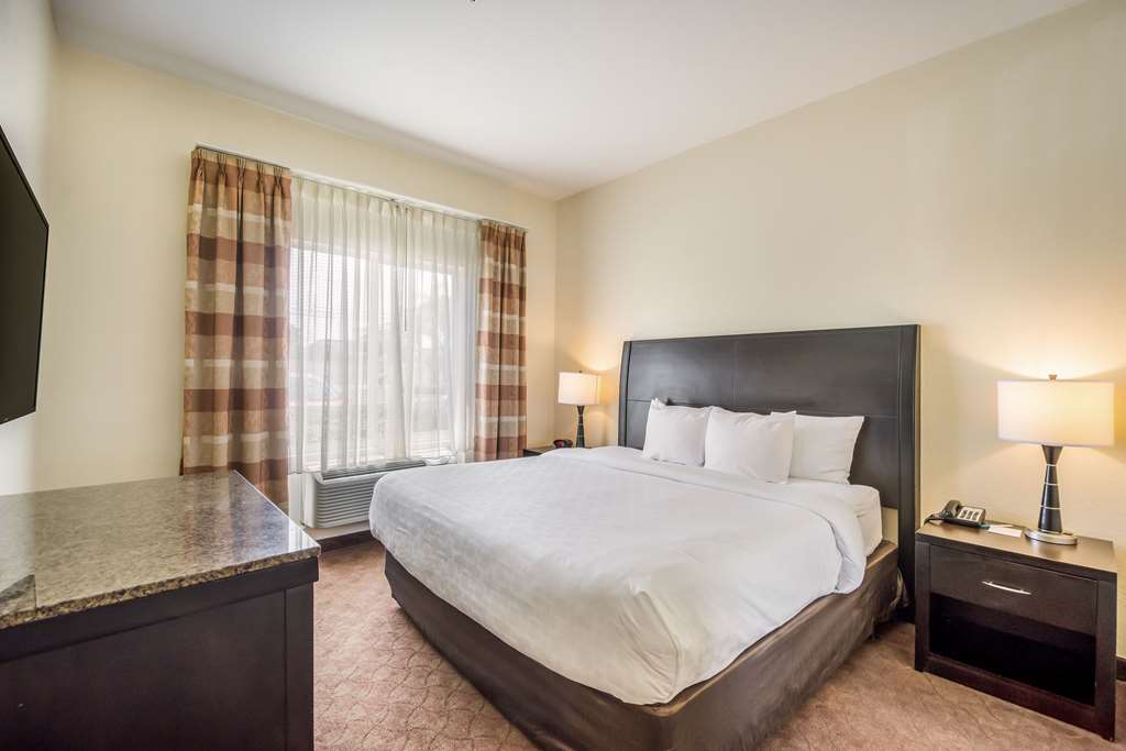 clarion inn and suites central clearwater beach