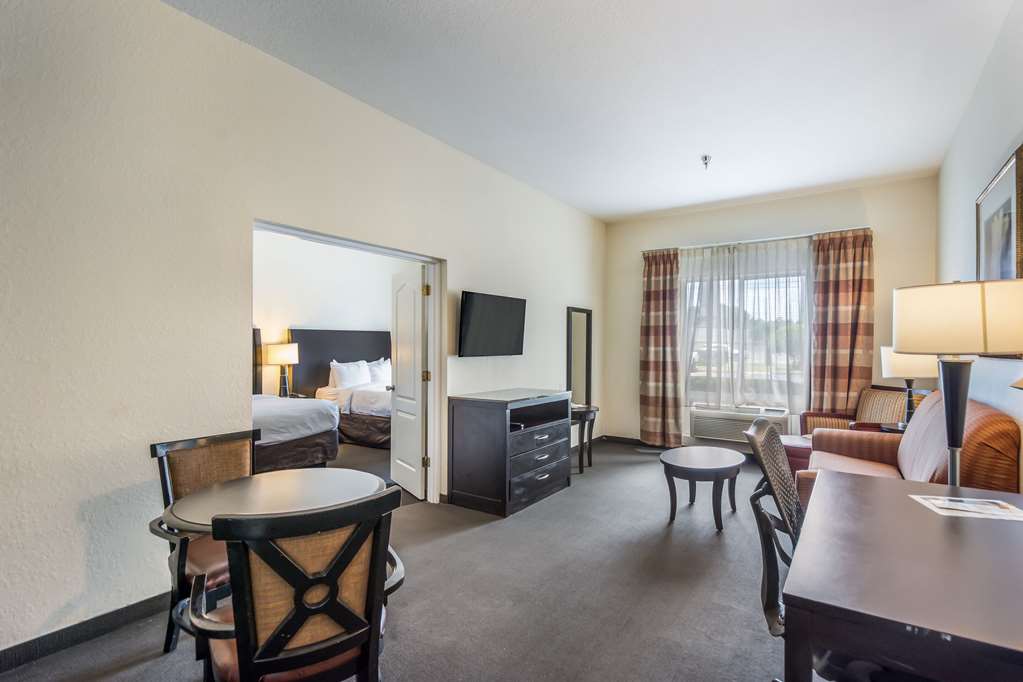 clarion inn and suites central clearwater beach