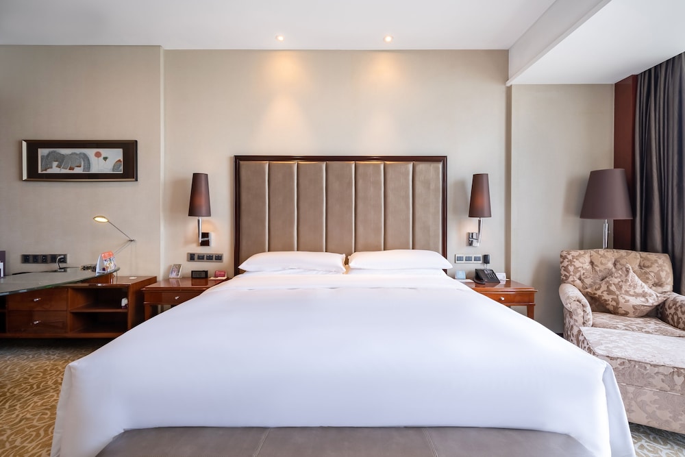 crowne plaza zhenjiang by ihg