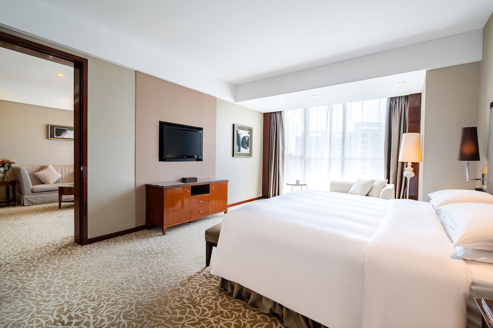crowne plaza zhenjiang by ihg