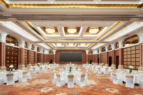 crowne plaza zhenjiang by ihg