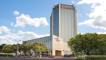 crowne plaza zhenjiang by ihg