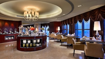 crowne plaza zhenjiang by ihg