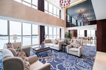 crowne plaza zhenjiang by ihg