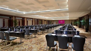 crowne plaza zhenjiang by ihg