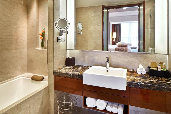 crowne plaza zhenjiang by ihg