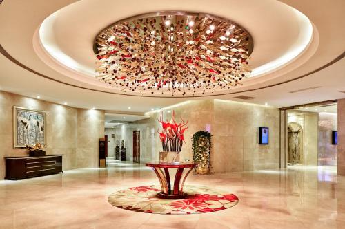 crowne plaza zhenjiang by ihg