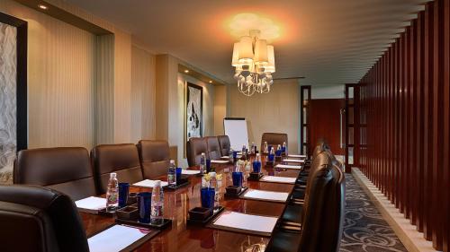 crowne plaza zhenjiang by ihg