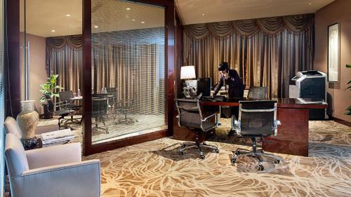 crowne plaza zhenjiang by ihg