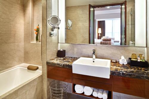 crowne plaza zhenjiang by ihg