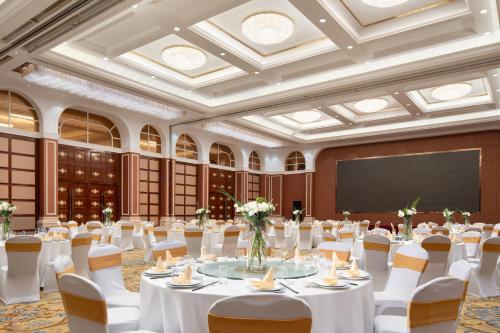 crowne plaza zhenjiang by ihg