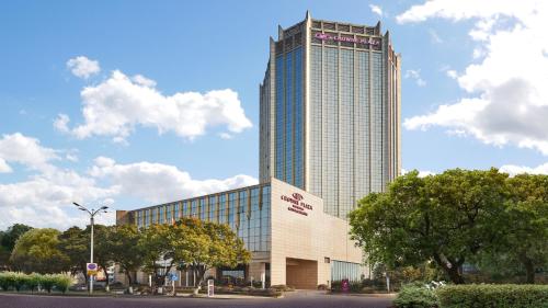 crowne plaza zhenjiang by ihg