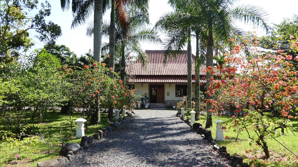 villa rumah kita