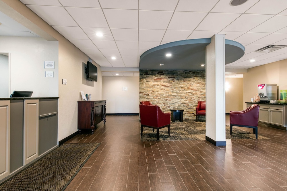 quality inn valley west point