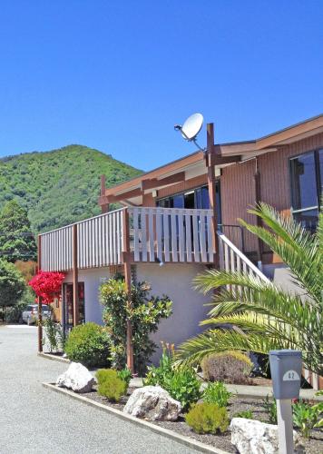 picton campervan park adults only