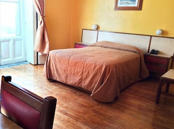 hotel isabel