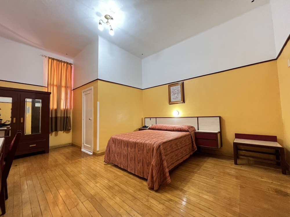 hotel isabel