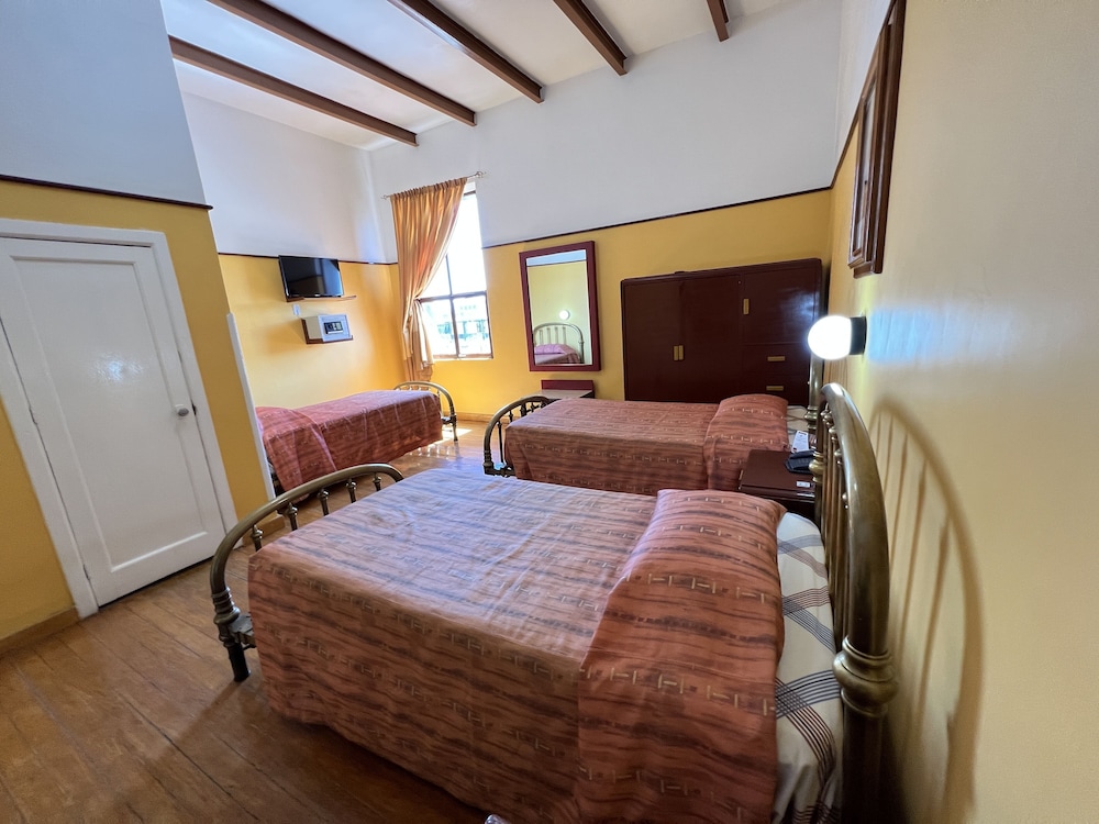 hotel isabel