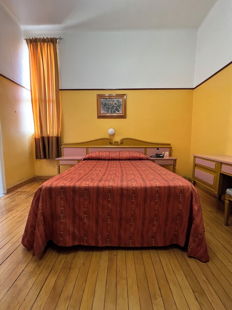 hotel isabel