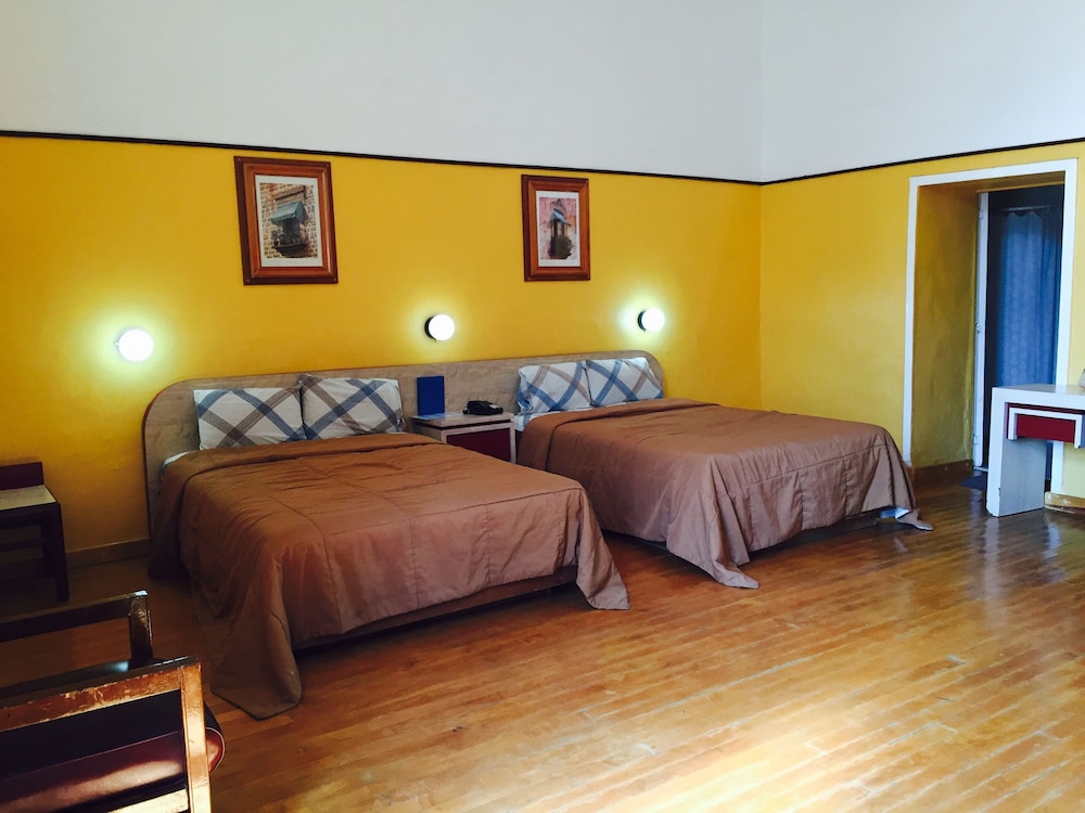 hotel isabel
